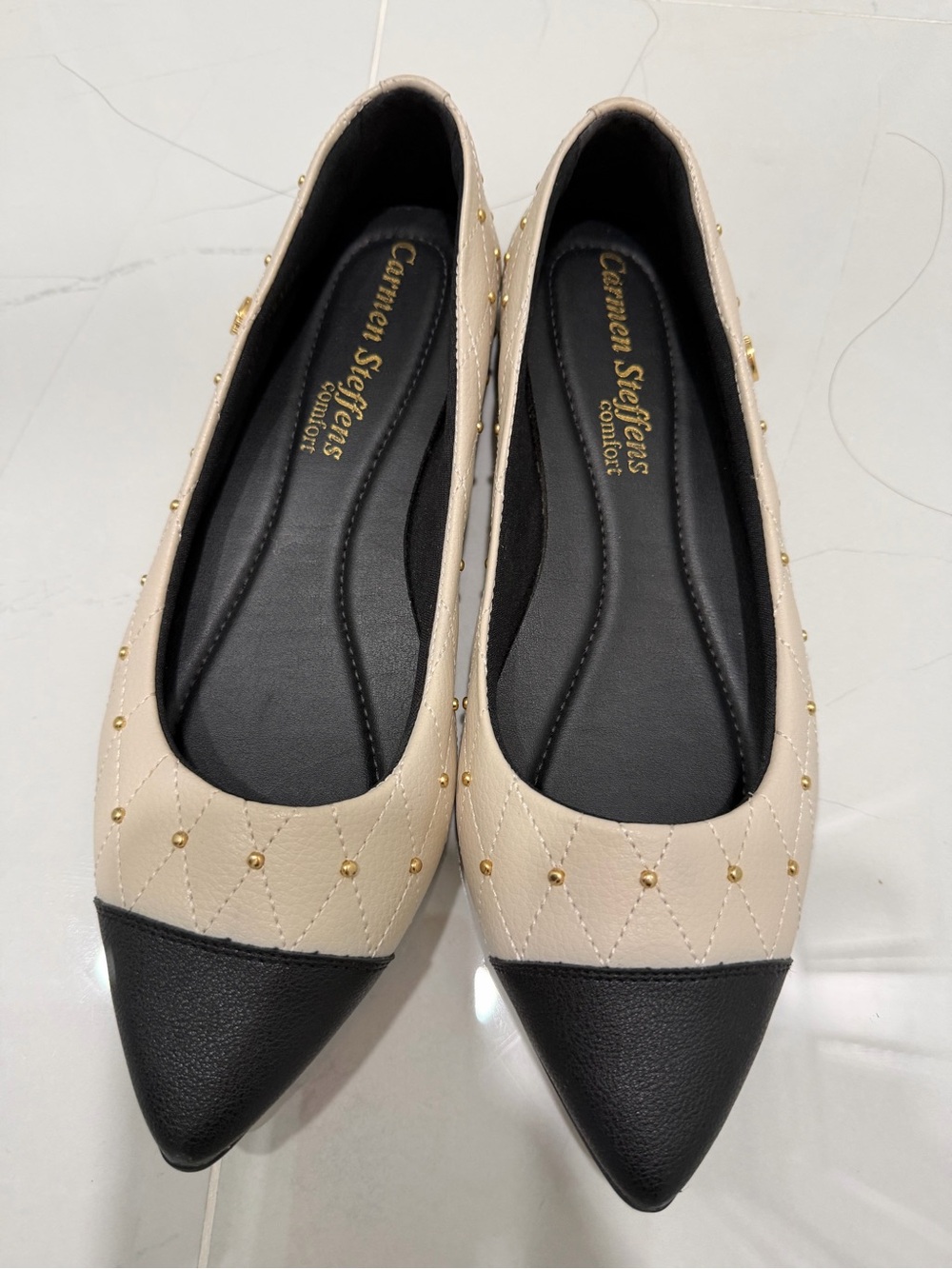 Carmen Steffens Beige Quilted Flats with Black Pointed Toe